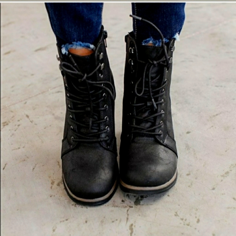 Not Rated Manta boot